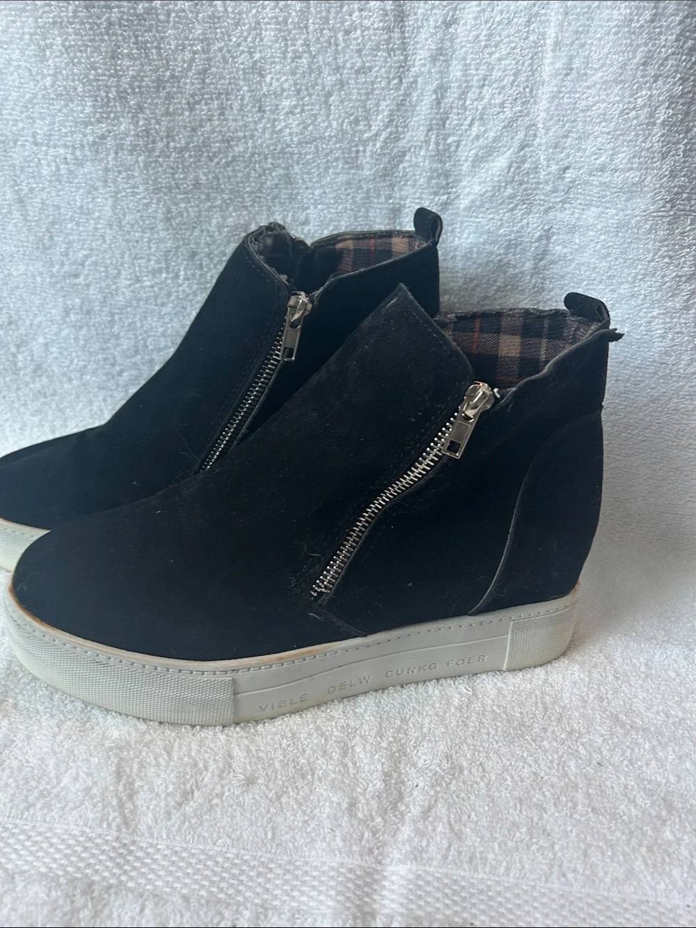 Steve Madden Women's Black Suede Wedge Zip Sneakers
